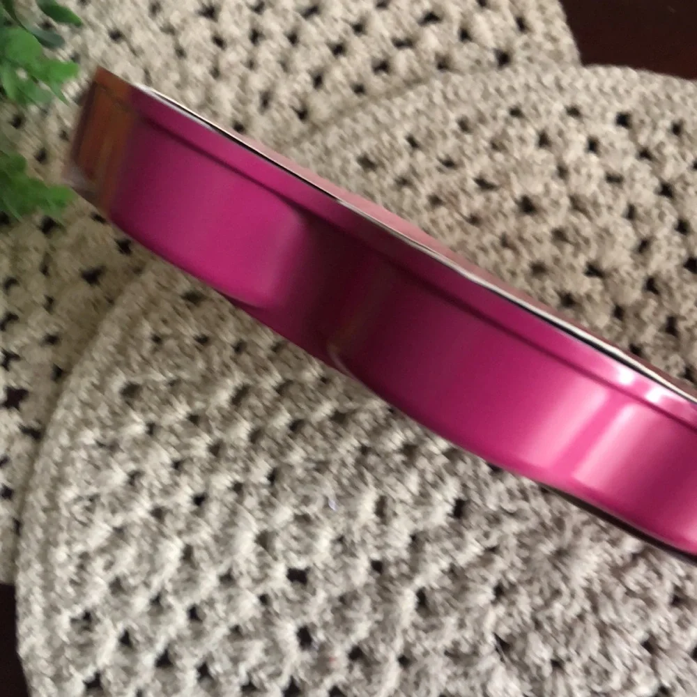 Paris Hilton Hot Tropical Pink Heart-Shaped Fry Pan